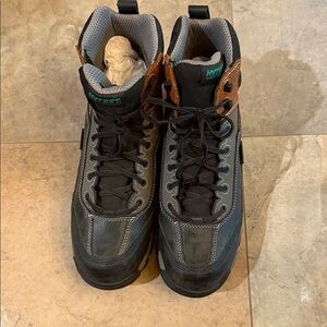 HyTest Men's steel toe safety Boots